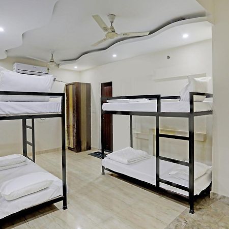 Hotel S B Inn - Near New Delhi Railway Station Paharganj Esterno foto