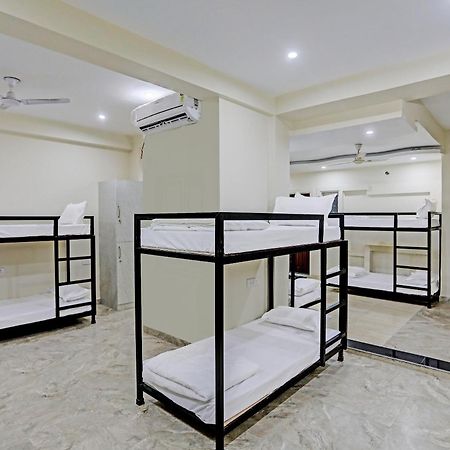 Hotel S B Inn - Near New Delhi Railway Station Paharganj Esterno foto