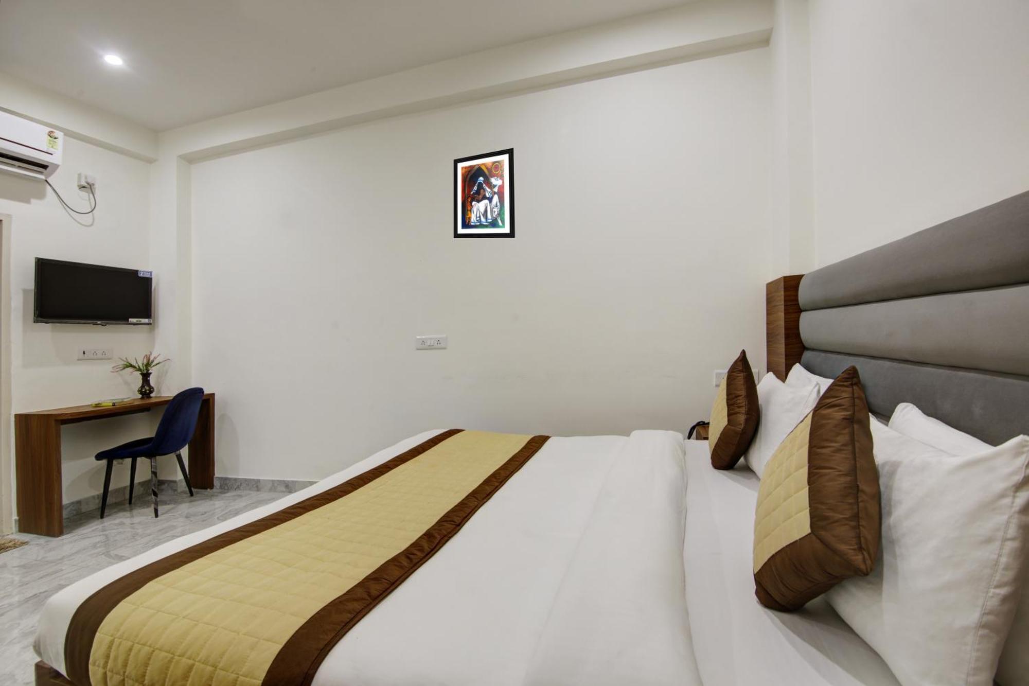 Hotel S B Inn - Near New Delhi Railway Station Paharganj Esterno foto