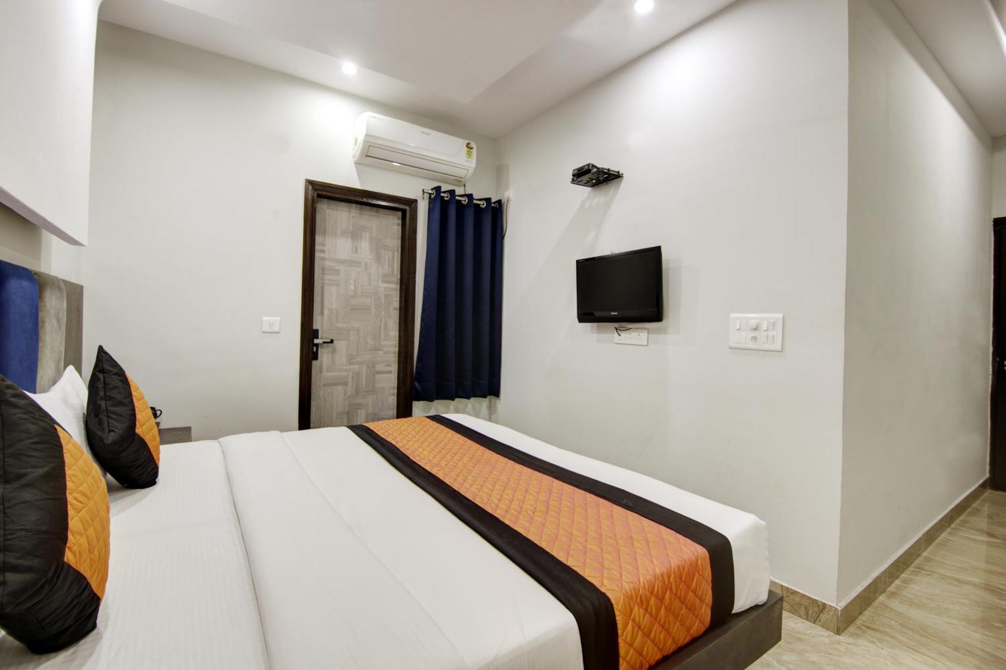 Hotel S B Inn - Near New Delhi Railway Station Paharganj Esterno foto