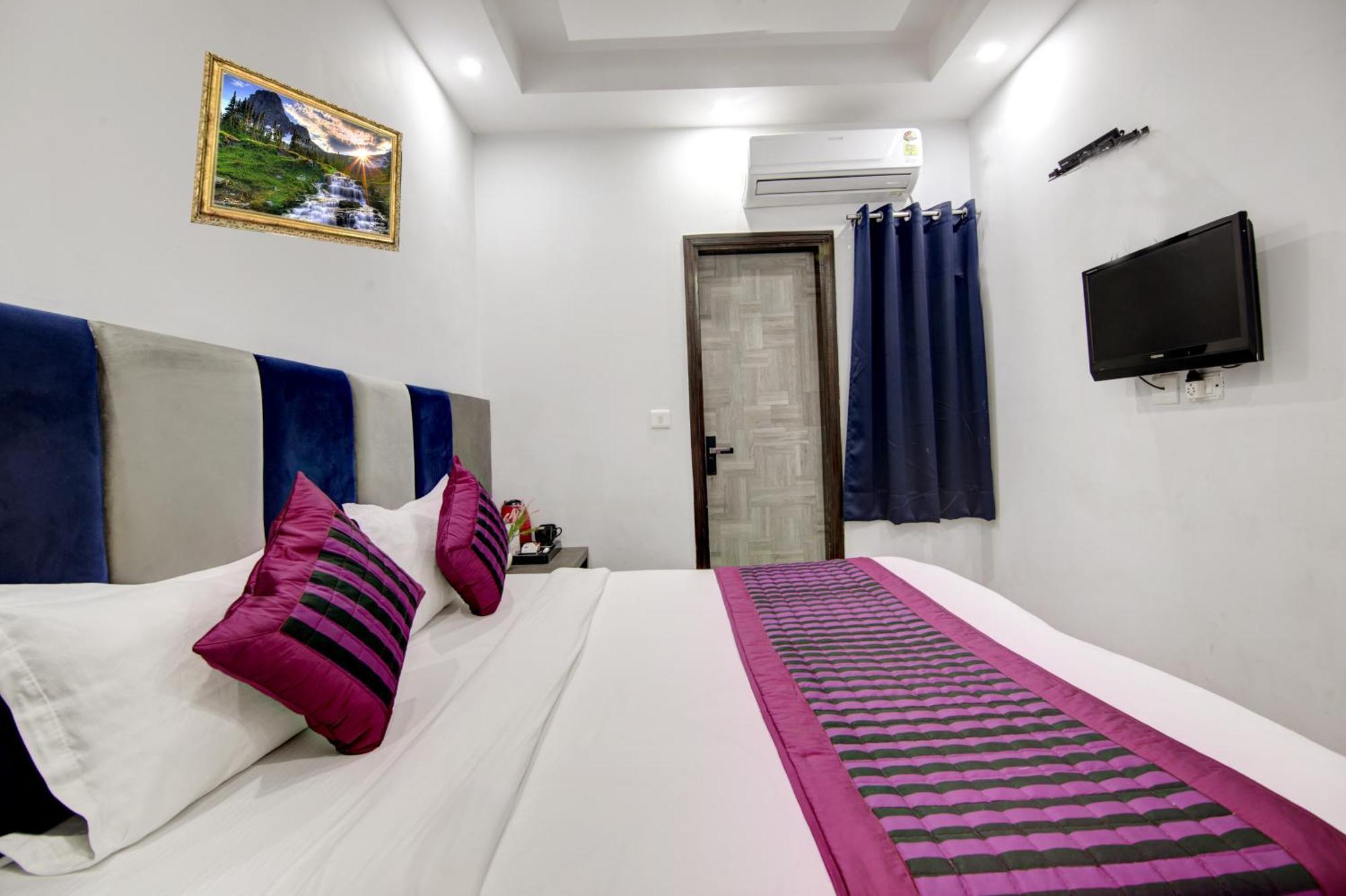 Hotel S B Inn - Near New Delhi Railway Station Paharganj Esterno foto