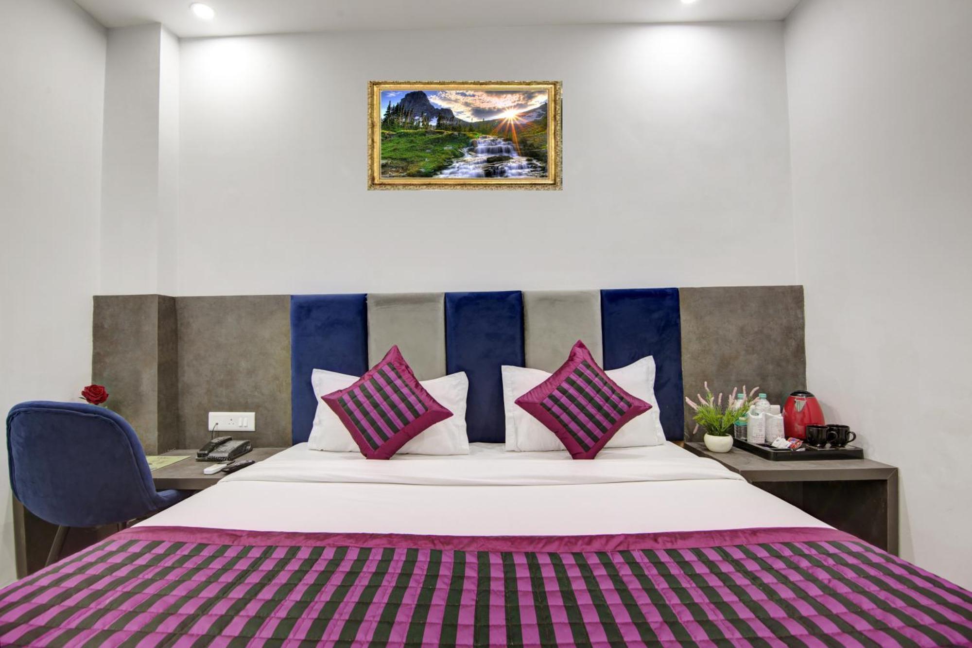 Hotel S B Inn - Near New Delhi Railway Station Paharganj Esterno foto