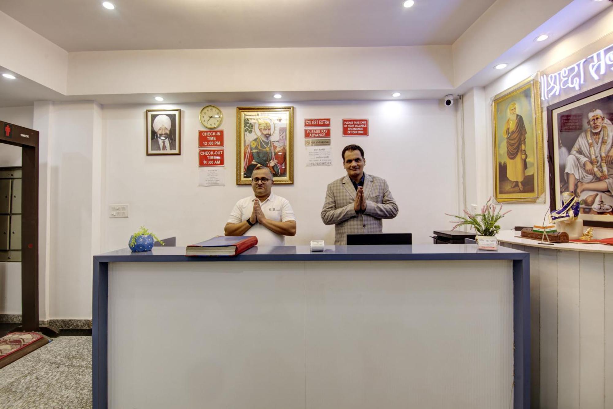 Hotel S B Inn - Near New Delhi Railway Station Paharganj Esterno foto