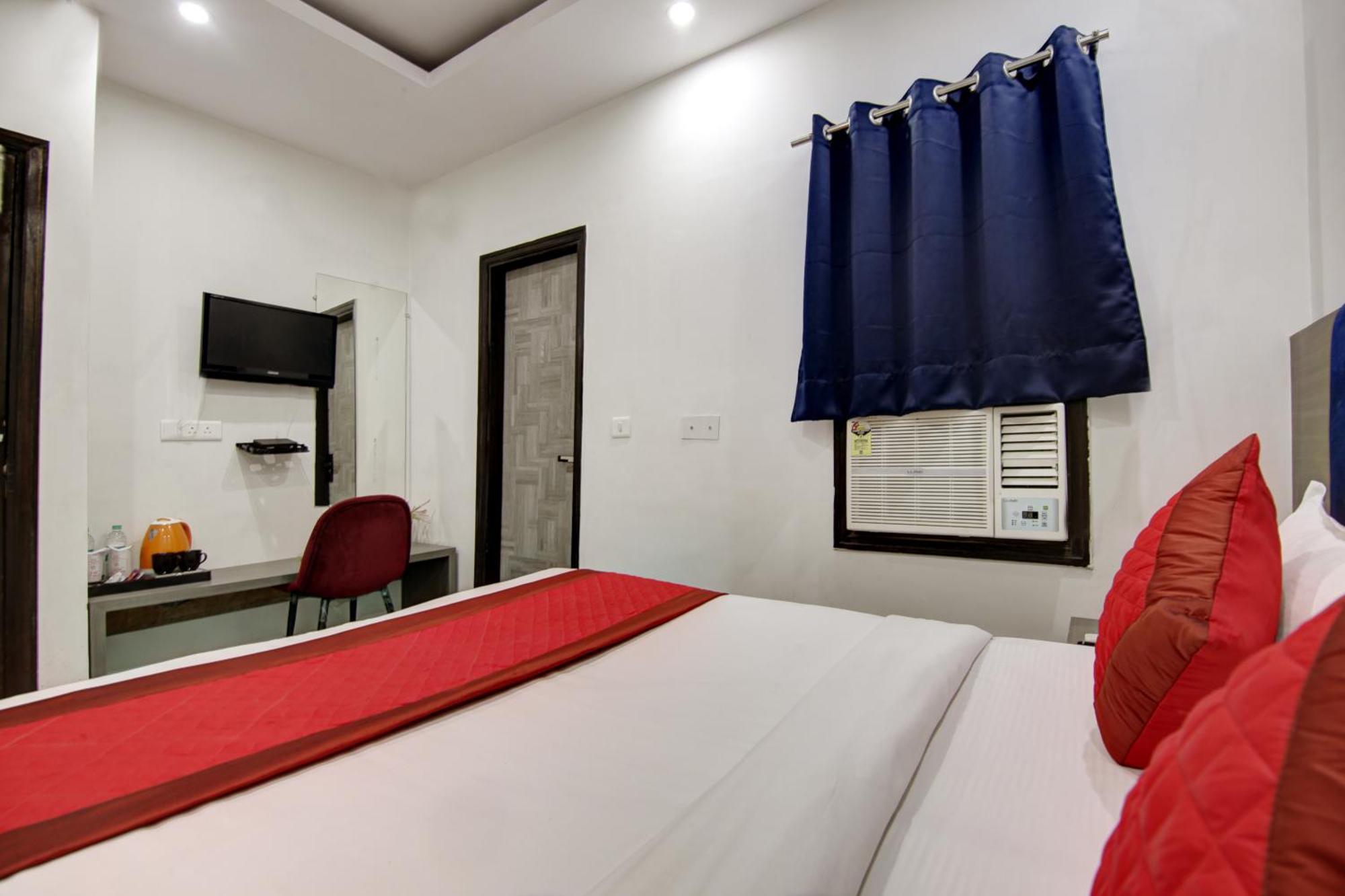 Hotel S B Inn - Near New Delhi Railway Station Paharganj Esterno foto